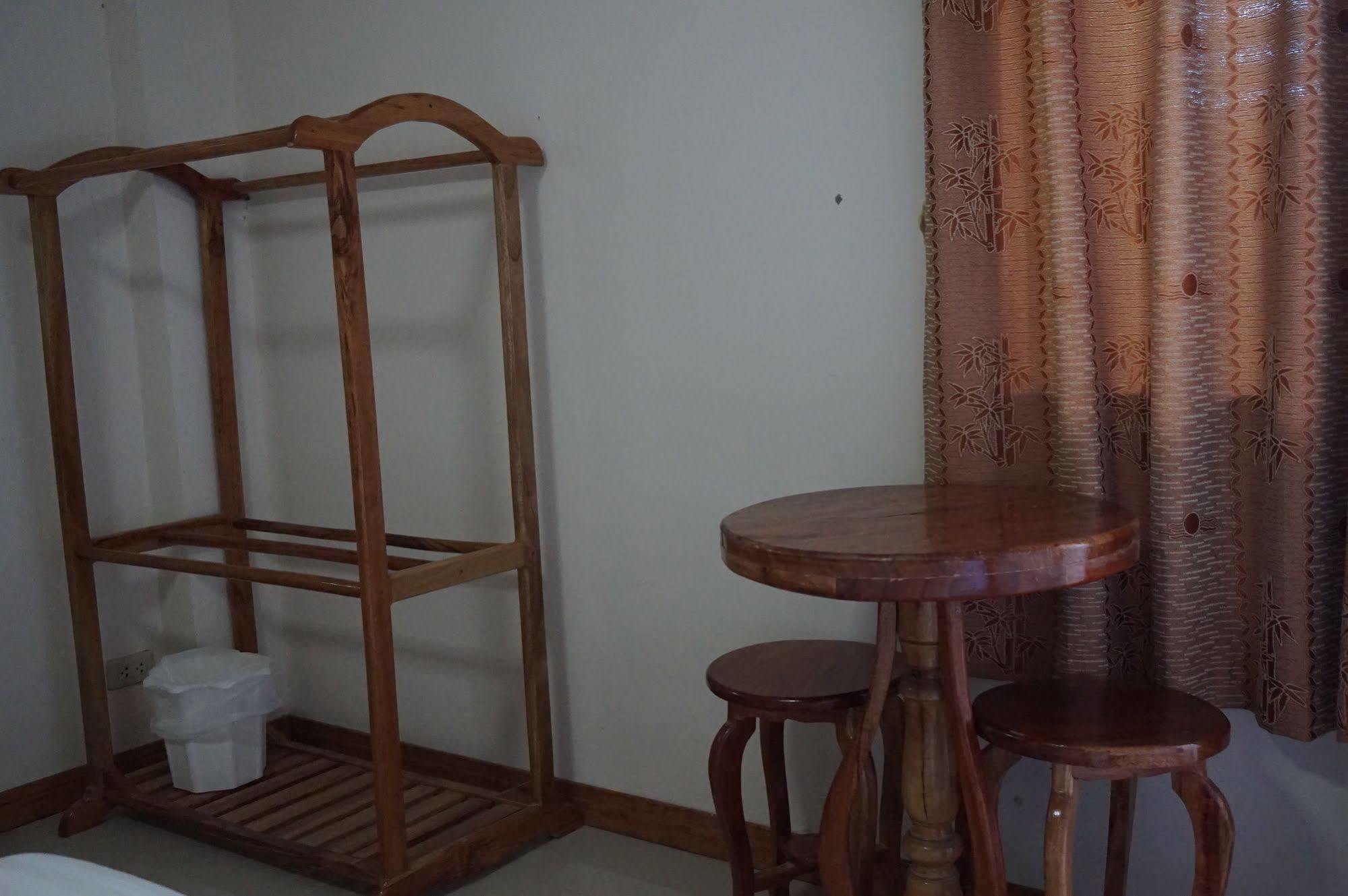 Gongaew Mansion Hotel Ubon Ratchathani Eksteriør billede